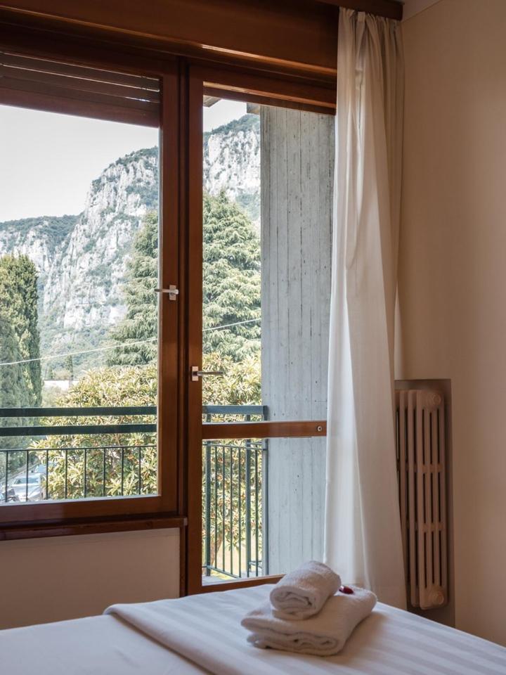 Hotel Gabbiano - Garda Lake Collection Eksteriør bilde