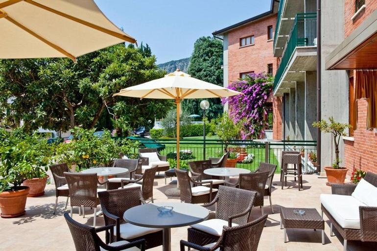 Hotel Gabbiano - Garda Lake Collection Eksteriør bilde
